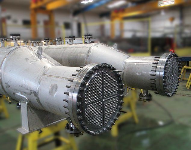 reboiler, shell and tube heat exchanger designed and manufactured by Sterling Thermal Technology